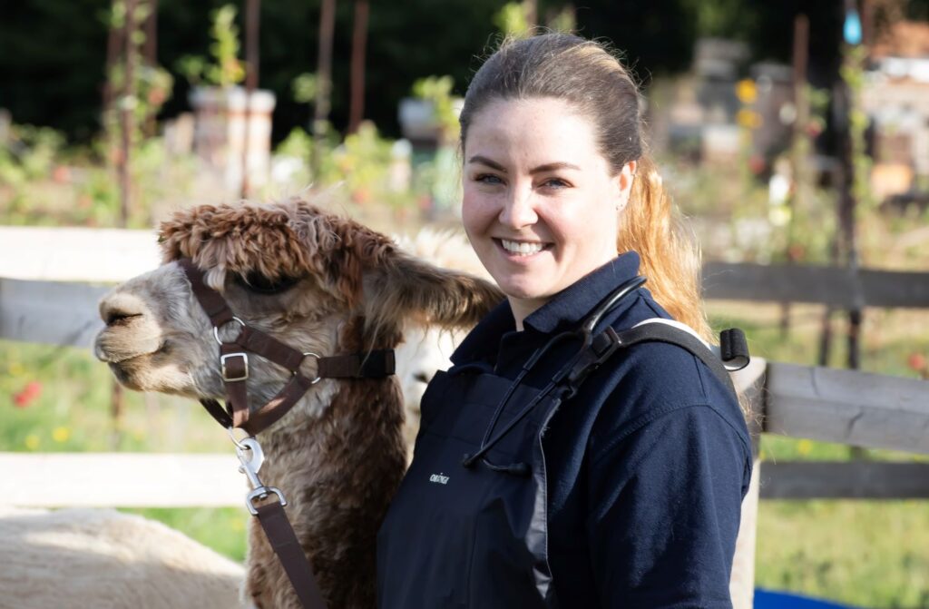 Inspirational farm vet Ami wants to encourage more veterinary leaders